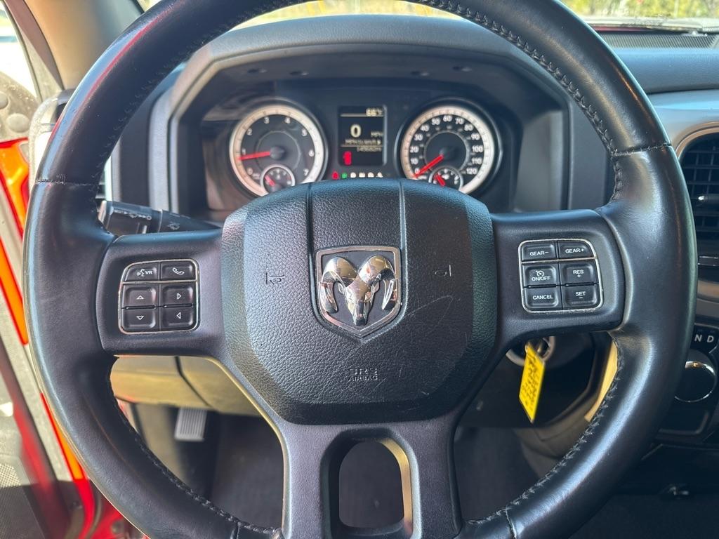 RAM 1500 2WD Quad Cab 140.5" Big Horn 2016