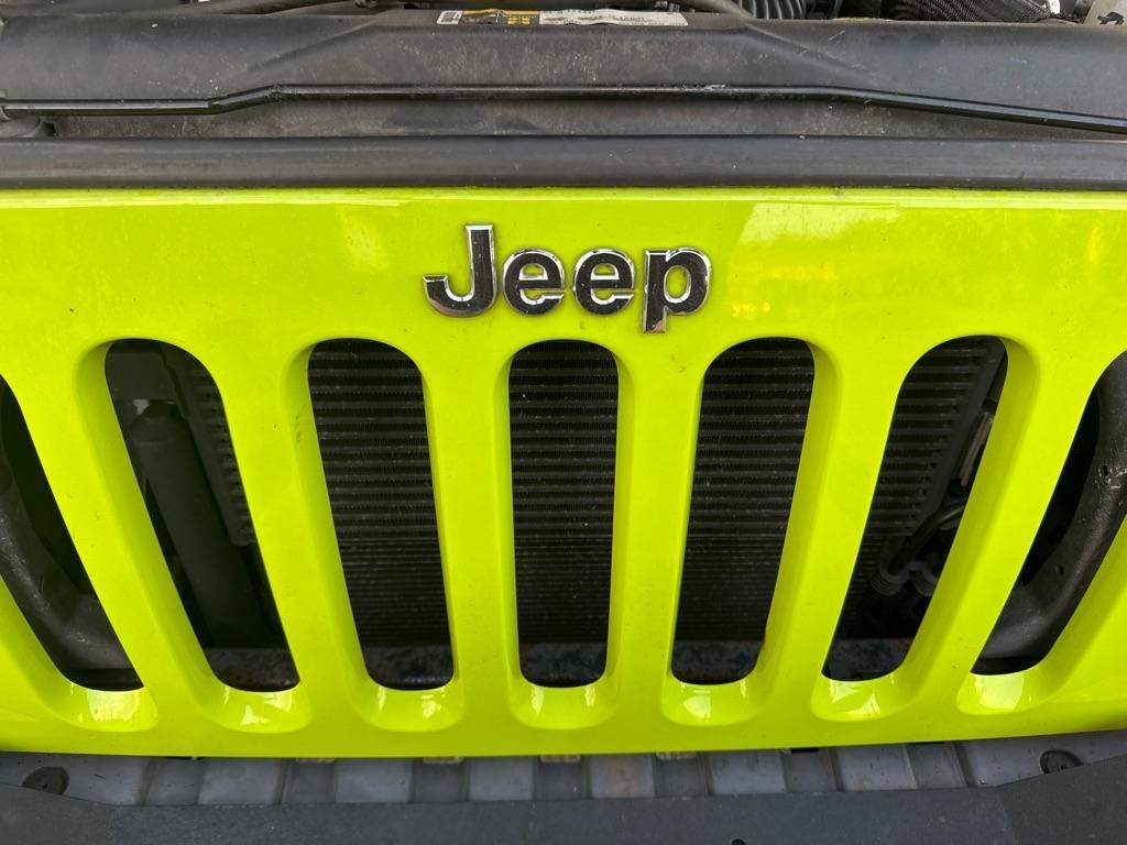 Jeep Wrangler Unlimited 4WD 4dr Sahara 2015