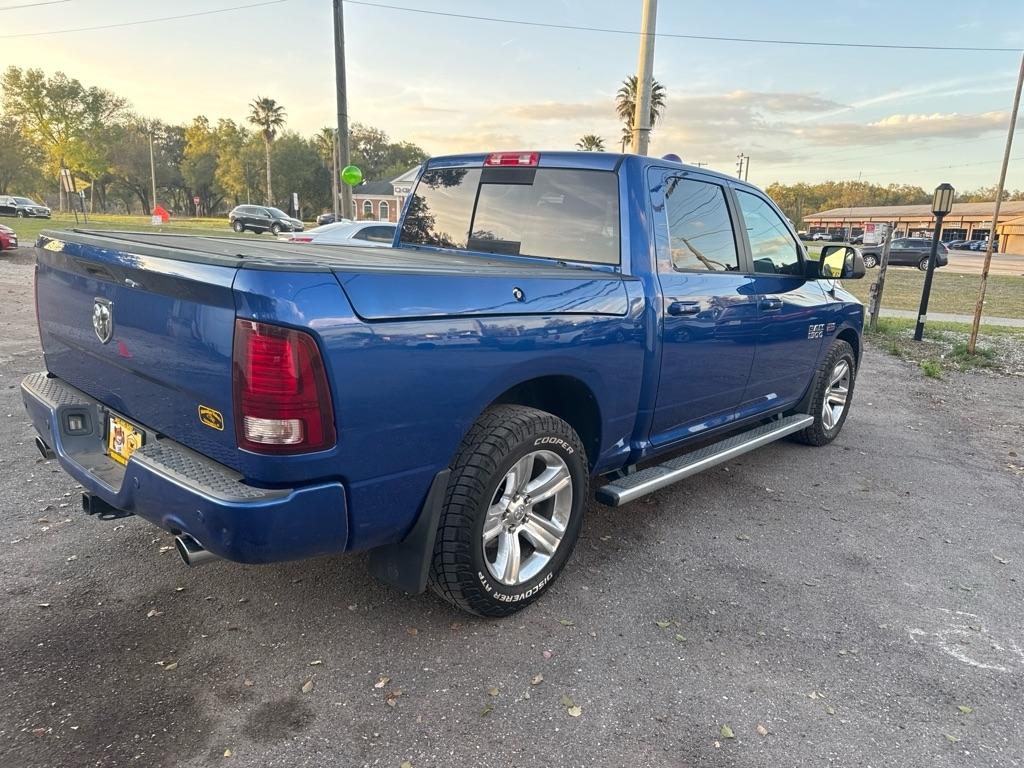RAM 1500 Sport 4x2 Crew Cab 5'7" Box 2017