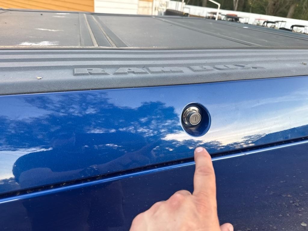 RAM 1500 Sport 4x2 Crew Cab 5'7" Box 2017