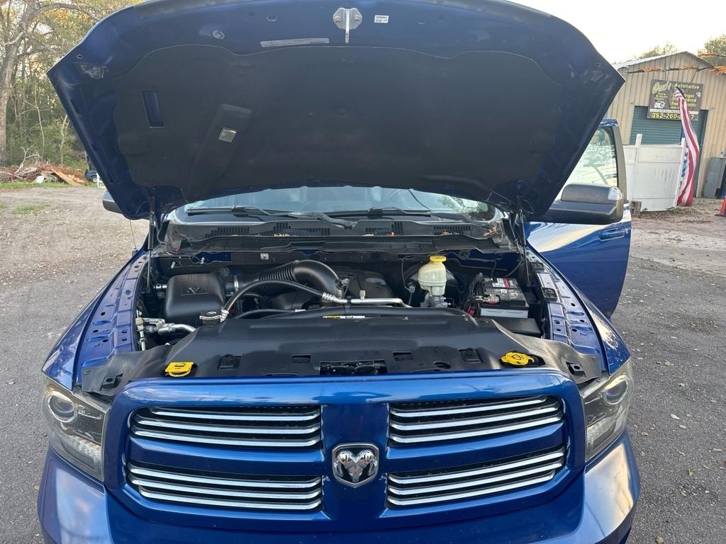 RAM 1500 Sport 4x2 Crew Cab 5'7" Box 2017