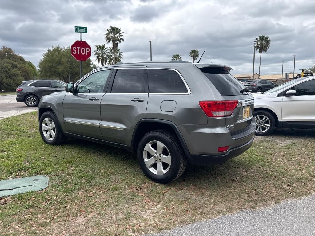 Jeep Grand Cherokee 4WD 4dr Laredo 2011
