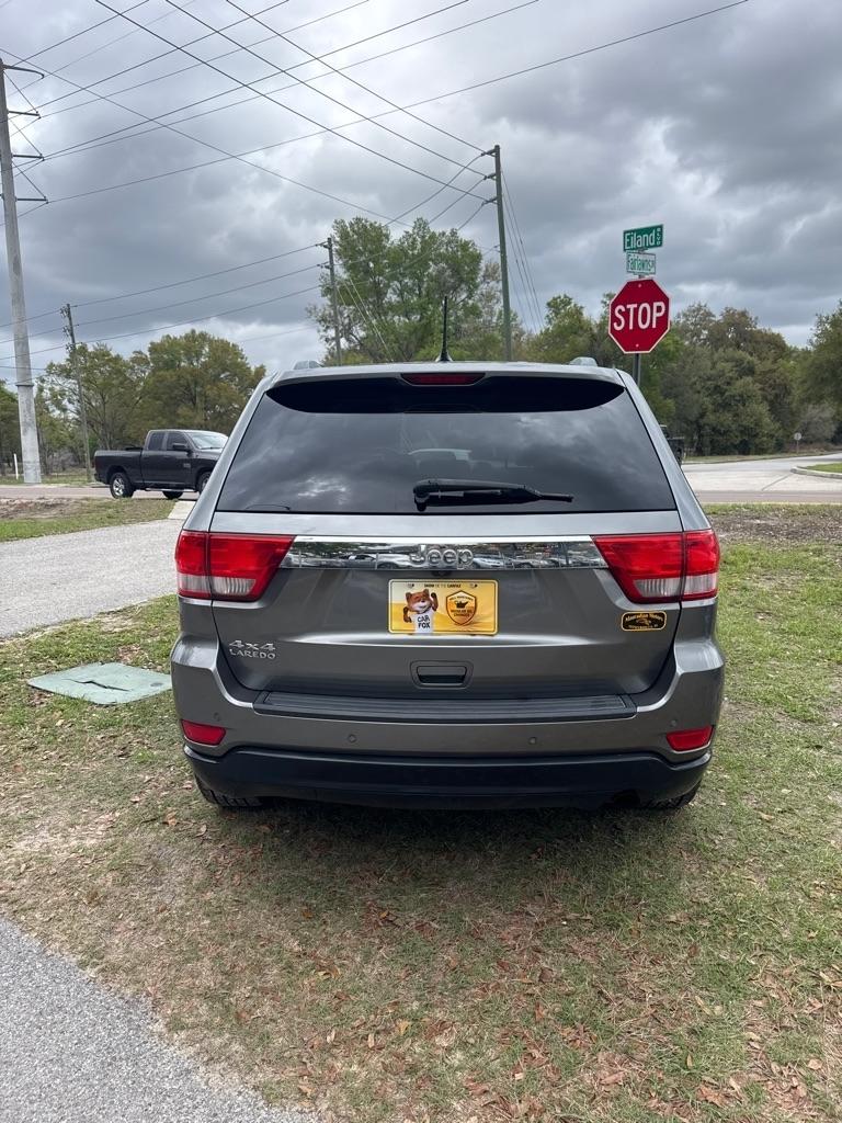 Jeep Grand Cherokee 4WD 4dr Laredo 2011