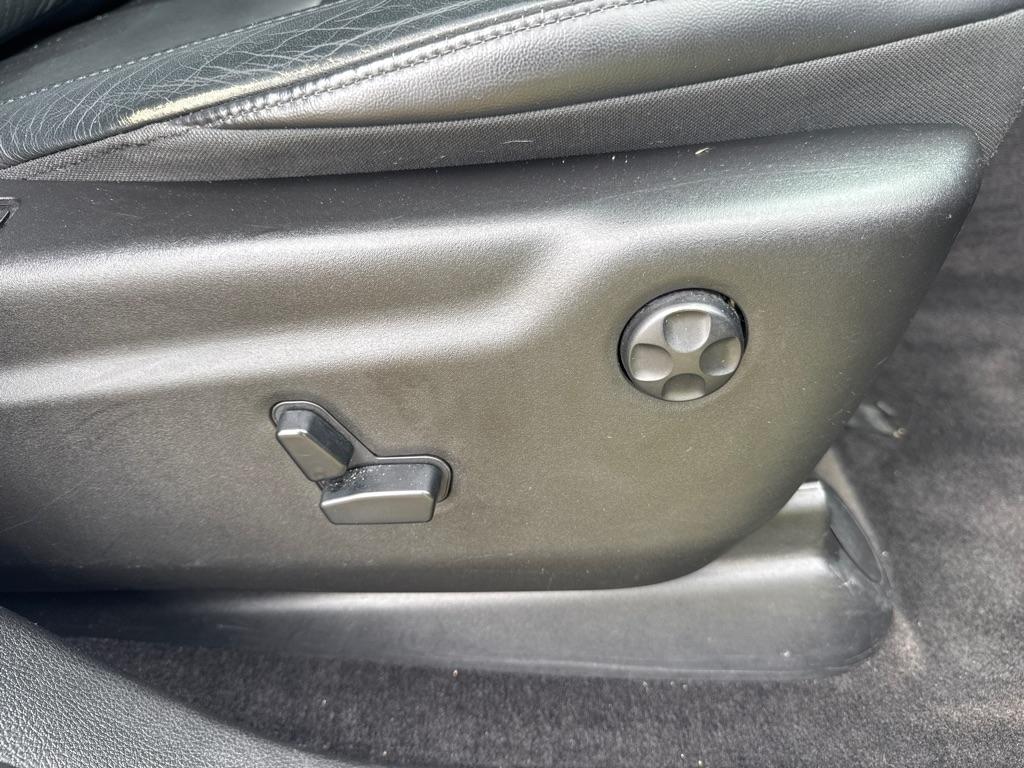 Jeep Grand Cherokee 4WD 4dr Laredo 2011