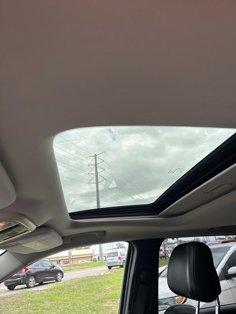 Jeep Grand Cherokee 4WD 4dr Laredo 2011