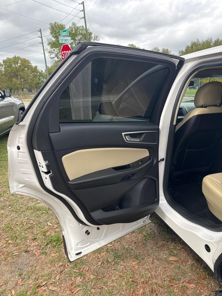 Ford Focus 4dr Wgn SE I4 Manual Fleet 2003