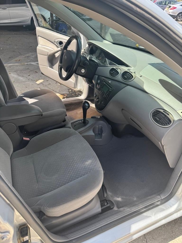 Ford Focus 4dr Wgn SE I4 Manual Fleet 2003