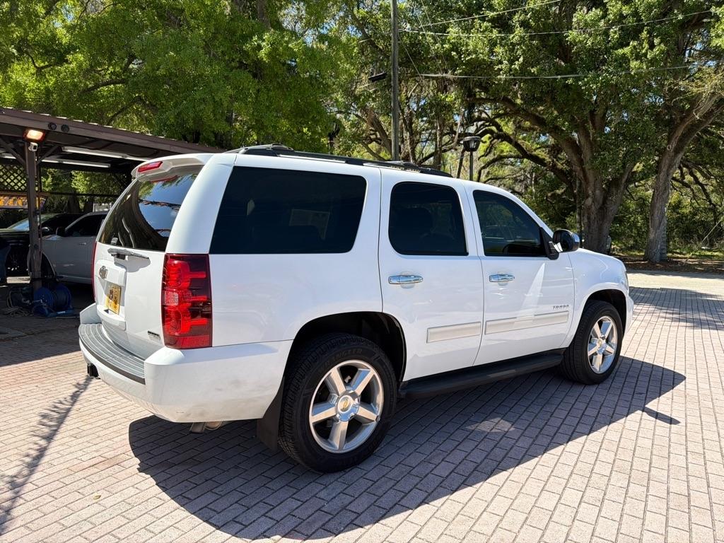 Chevrolet Tahoe 2WD 4dr 1500 LS 2011
