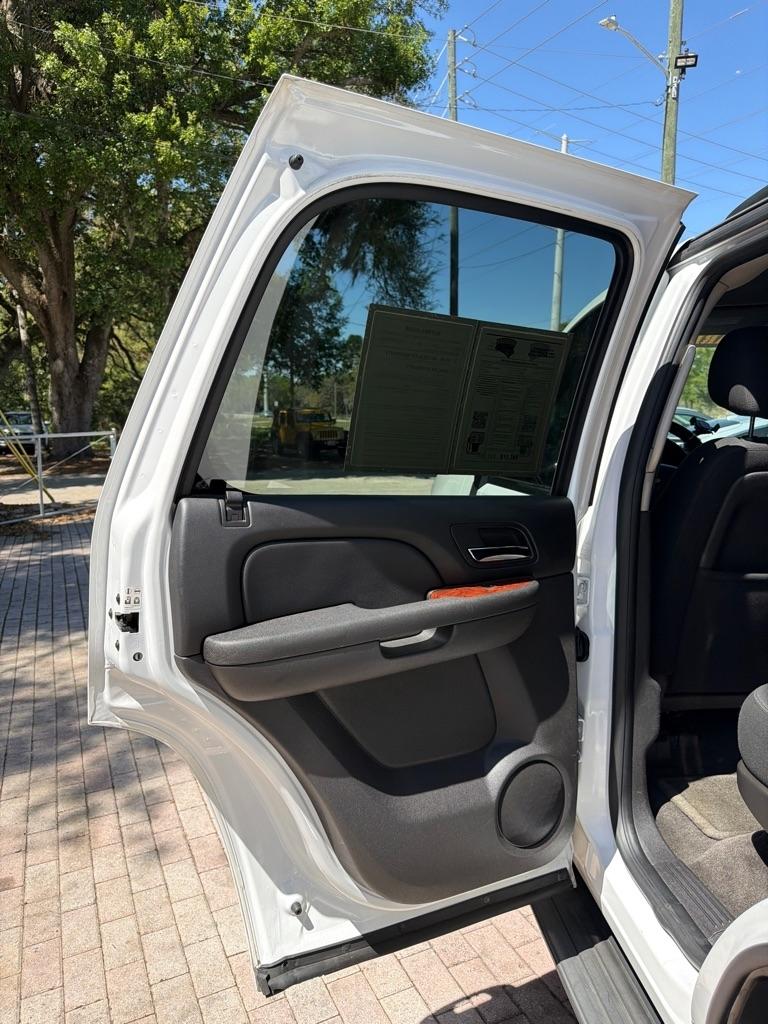 Chevrolet Tahoe 2WD 4dr 1500 LS 2011