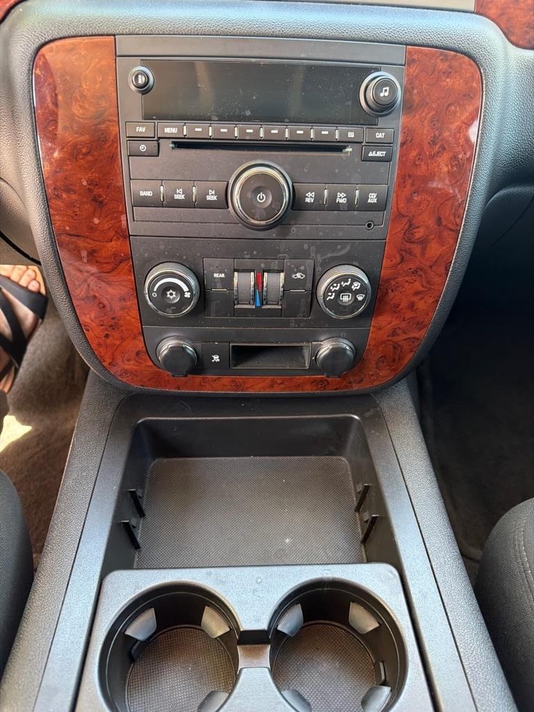 Chevrolet Tahoe 2WD 4dr 1500 LS 2011