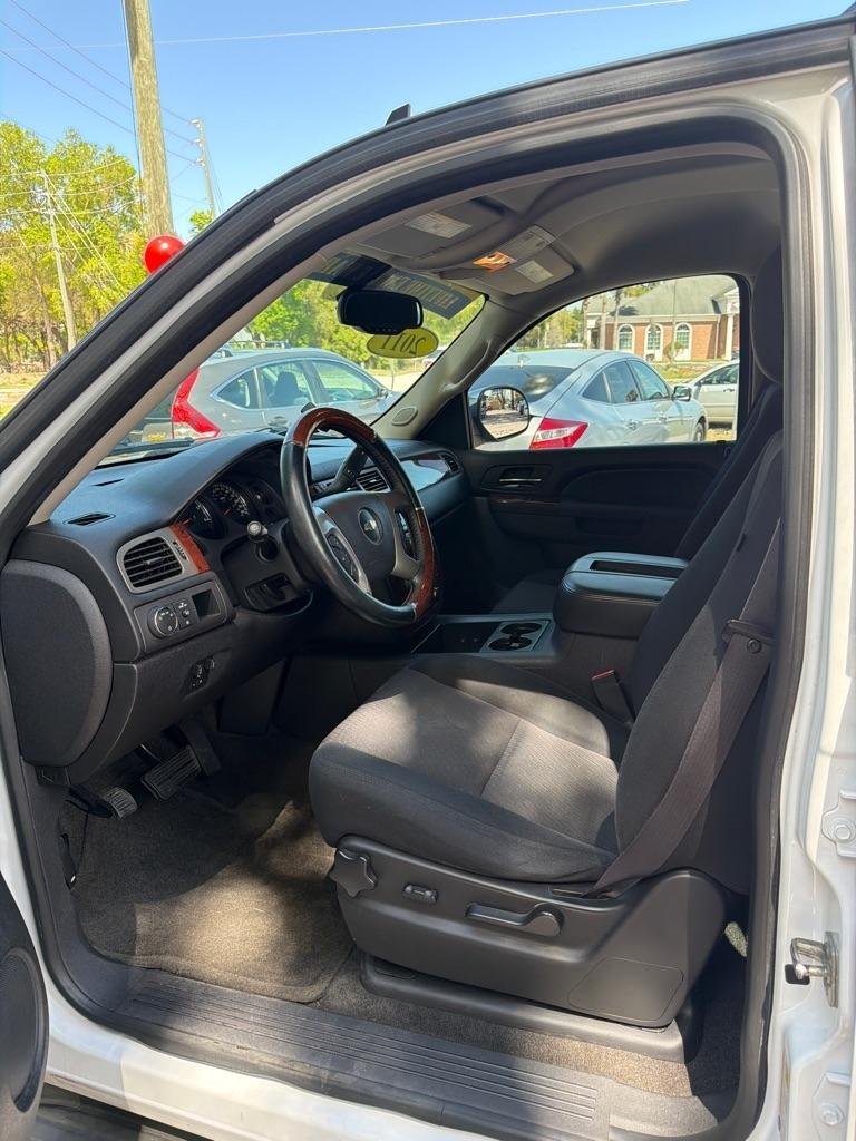 Chevrolet Tahoe 2WD 4dr 1500 LS 2011