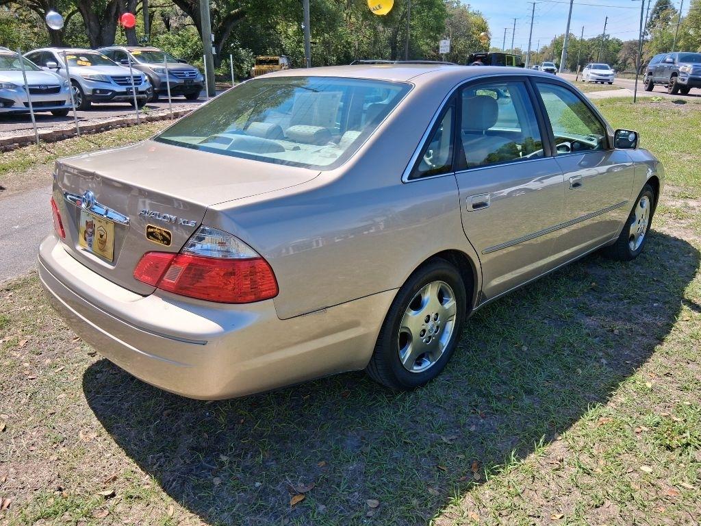 Toyota Avalon 4dr Sdn XLS w/Bench Seat (Natl) 2003