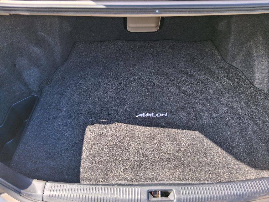 Toyota Avalon 4dr Sdn XLS w/Bench Seat (Natl) 2003