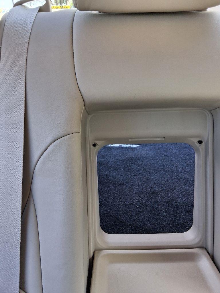 Toyota Avalon 4dr Sdn XLS w/Bench Seat (Natl) 2003