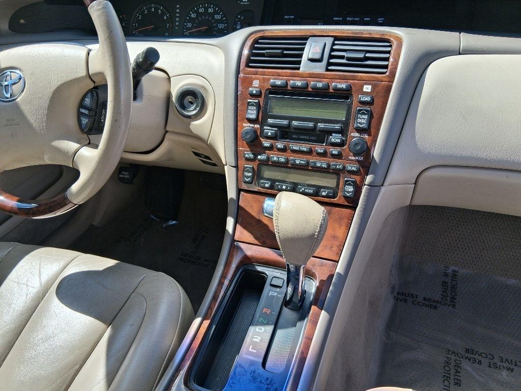 Toyota Avalon 4dr Sdn XLS w/Bench Seat (Natl) 2003