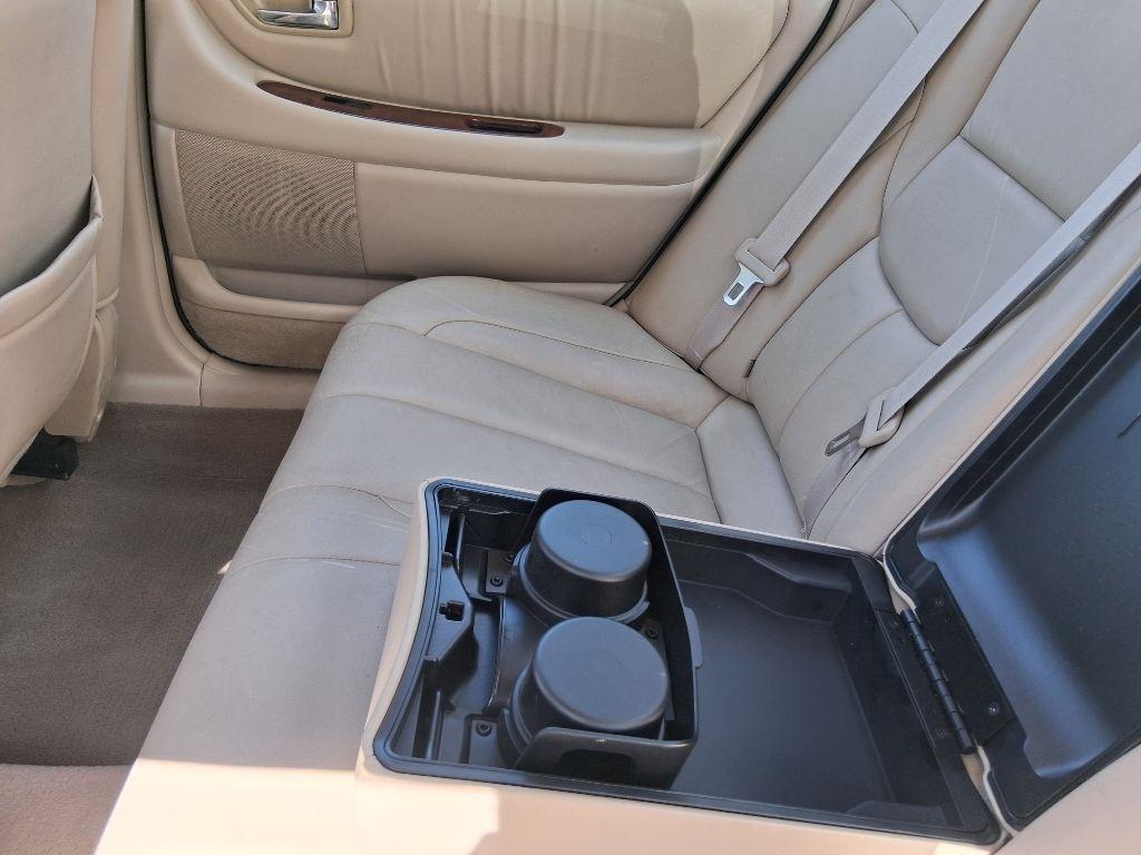 Toyota Avalon 4dr Sdn XLS w/Bench Seat (Natl) 2003