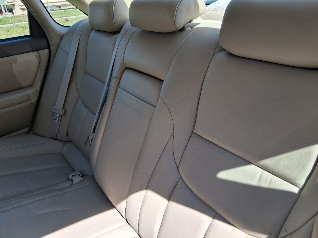 Toyota Avalon 4dr Sdn XLS w/Bench Seat (Natl) 2003