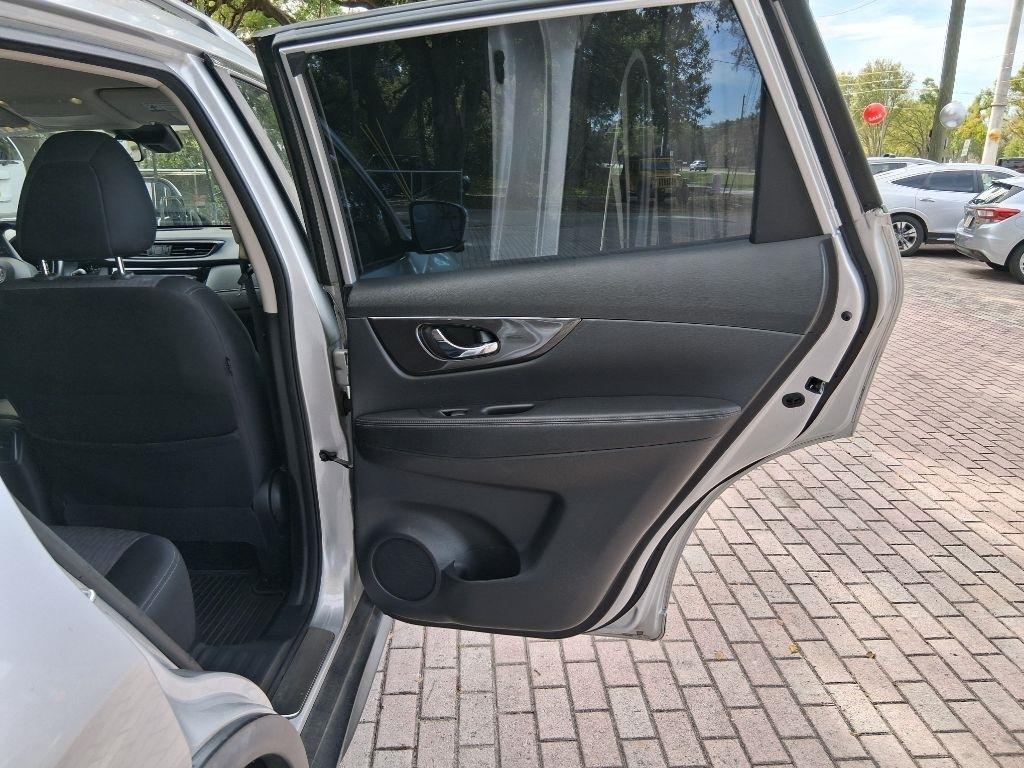 Nissan Rogue FWD SV 2019