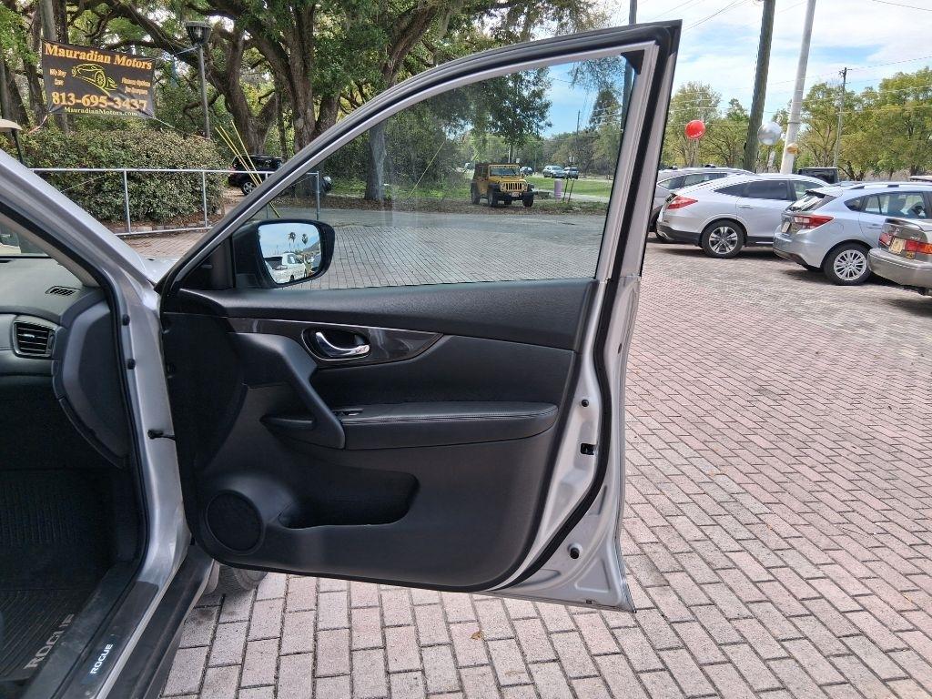 Nissan Rogue FWD SV 2019