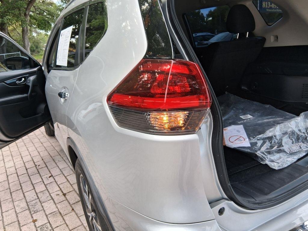 Nissan Rogue FWD SV 2019