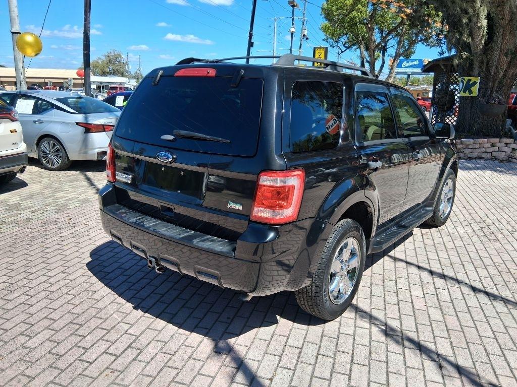 Ford Escape FWD 4dr XLT 2011