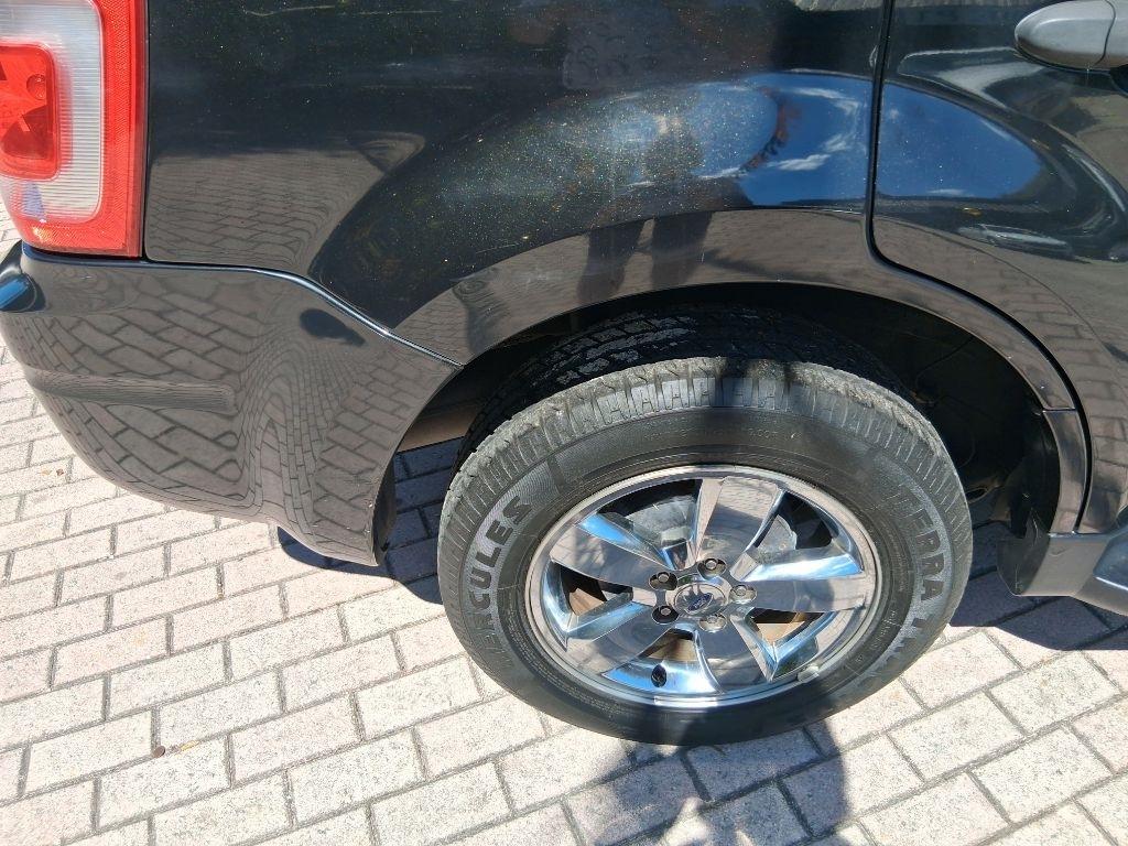 Ford Escape FWD 4dr XLT 2011