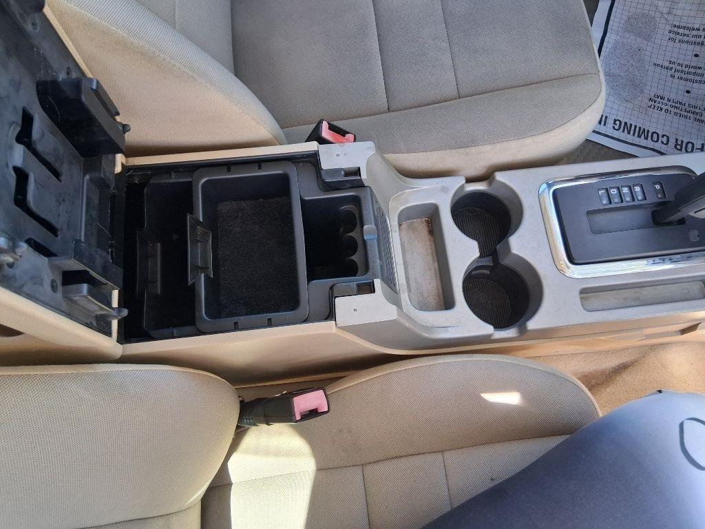 Ford Escape FWD 4dr XLT 2011