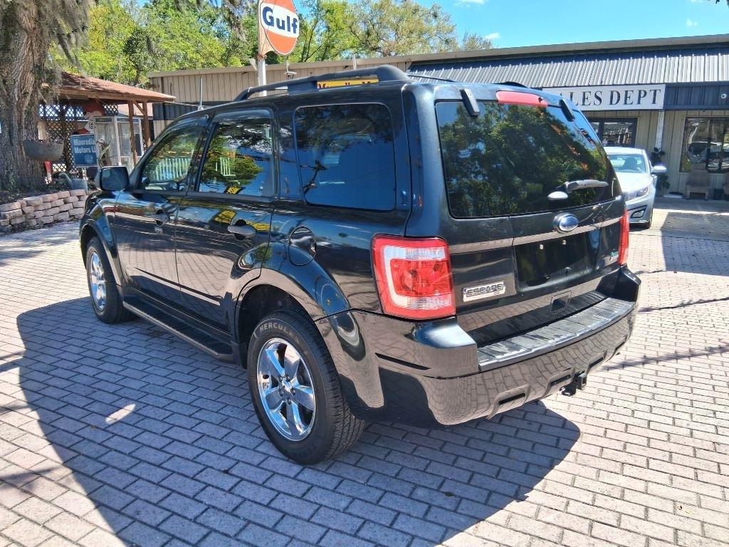 Ford Escape FWD 4dr XLT 2011