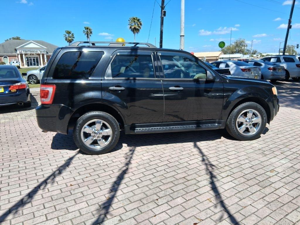 Ford Escape FWD 4dr XLT 2011