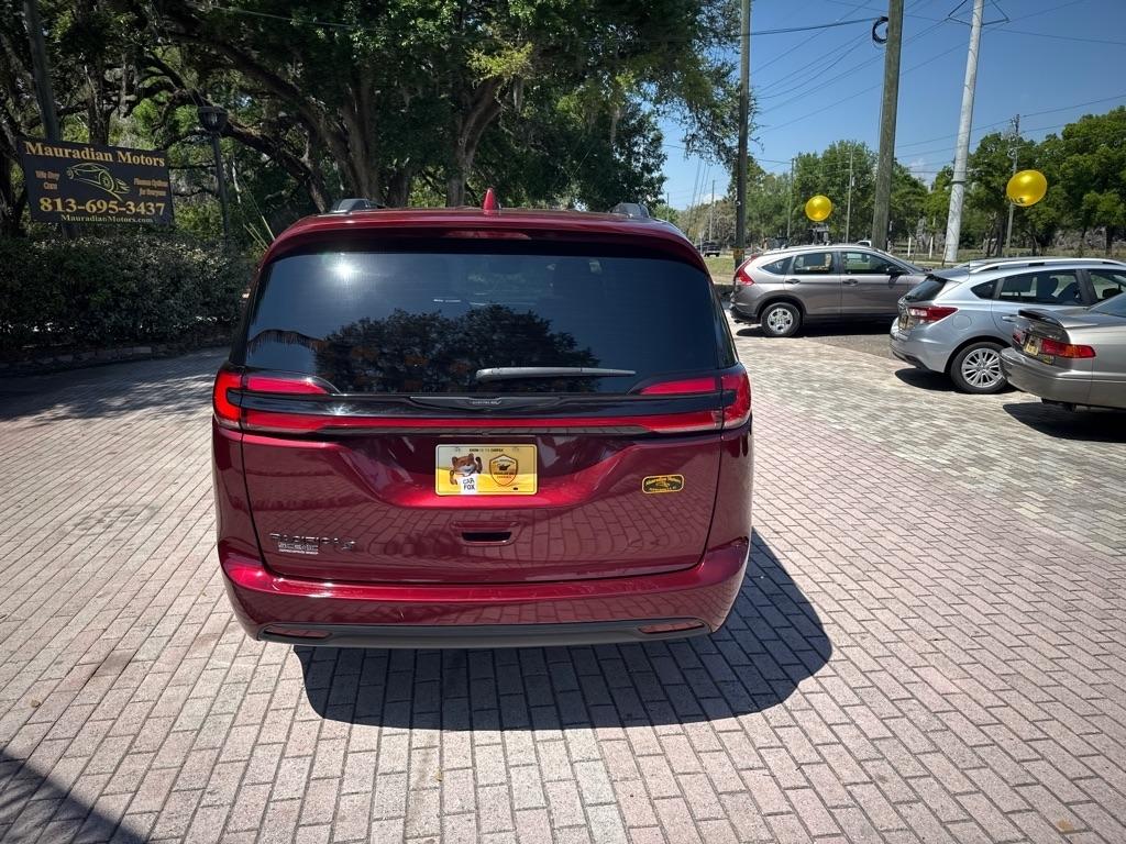 Chrysler Pacifica Touring L FWD 2022
