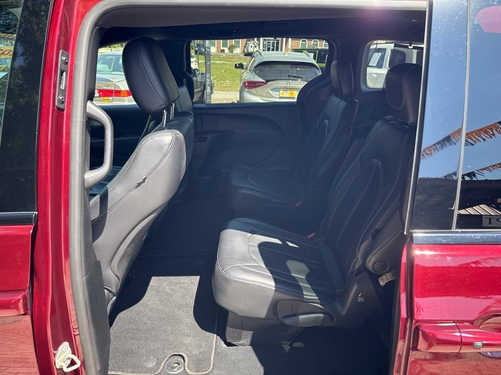 Chrysler Pacifica Touring L FWD 2022