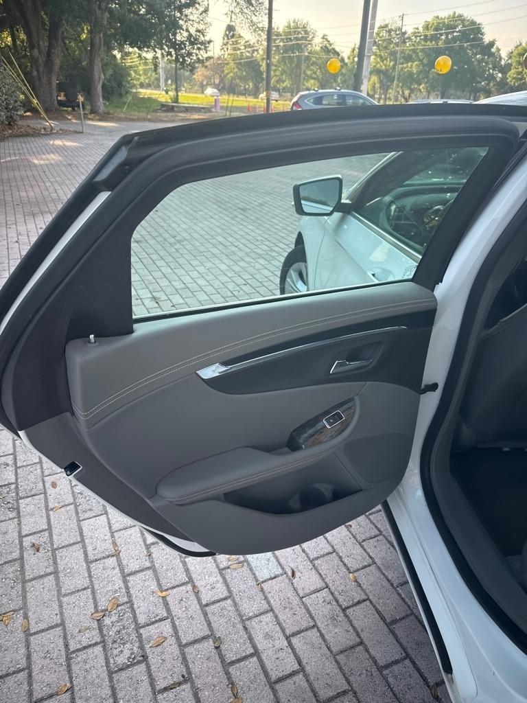 Chevrolet Impala 4dr Sdn LT w/1LT 2014