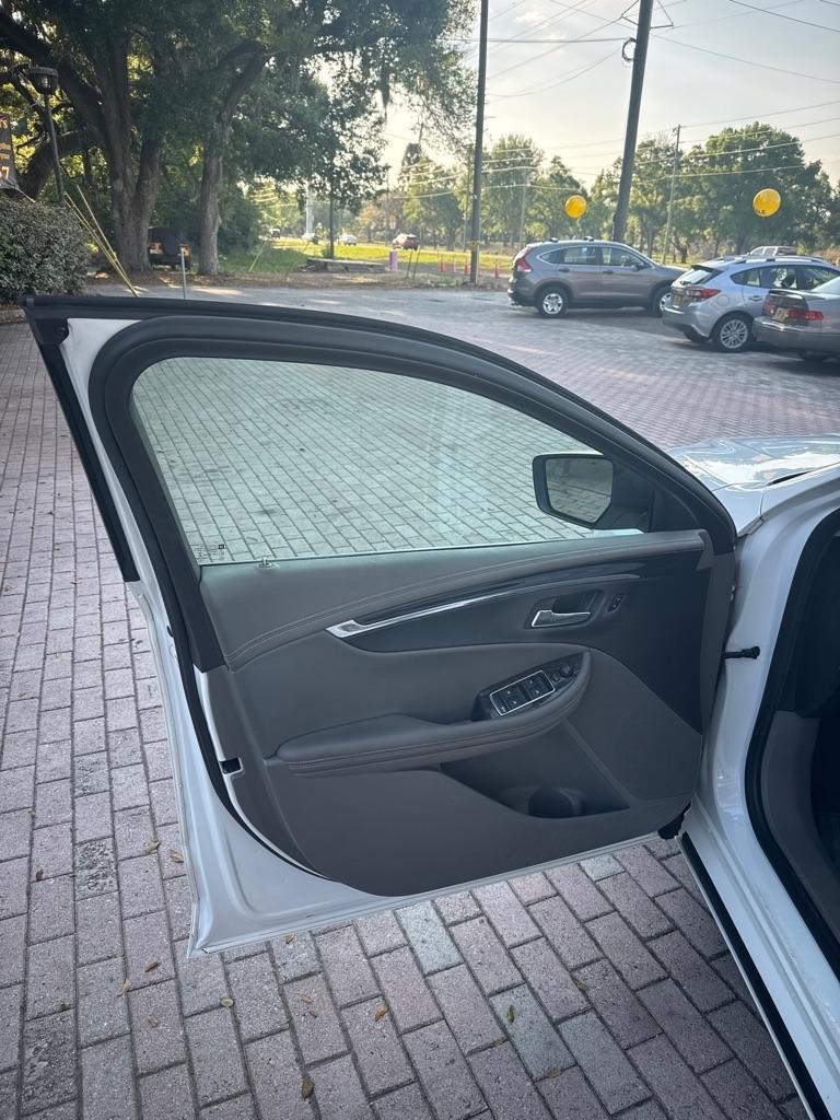 Chevrolet Impala 4dr Sdn LT w/1LT 2014