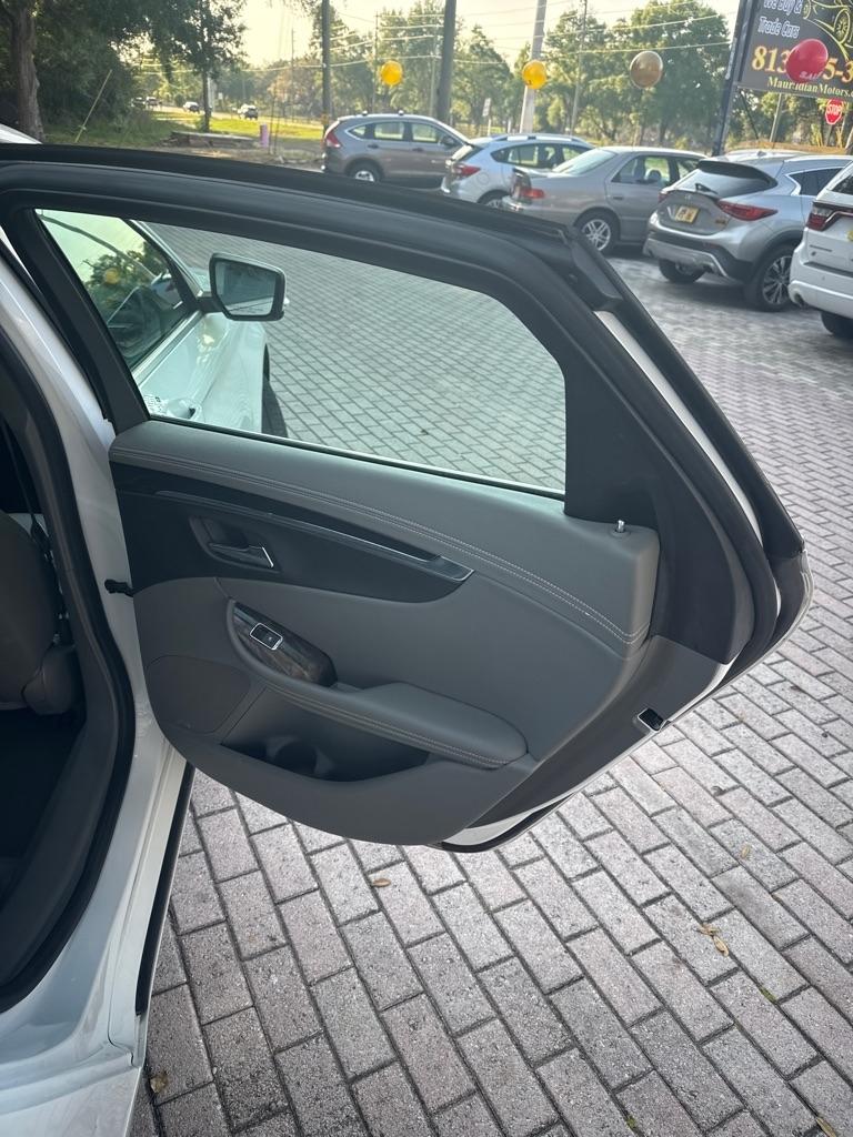 Chevrolet Impala 4dr Sdn LT w/1LT 2014