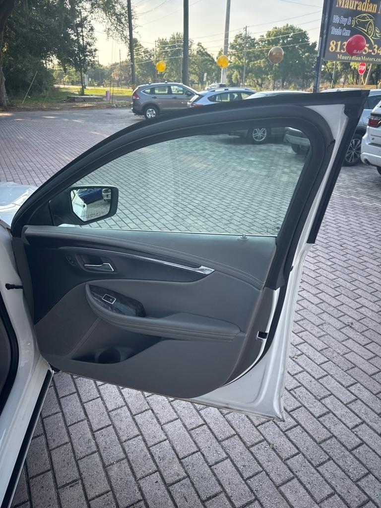 Chevrolet Impala 4dr Sdn LT w/1LT 2014