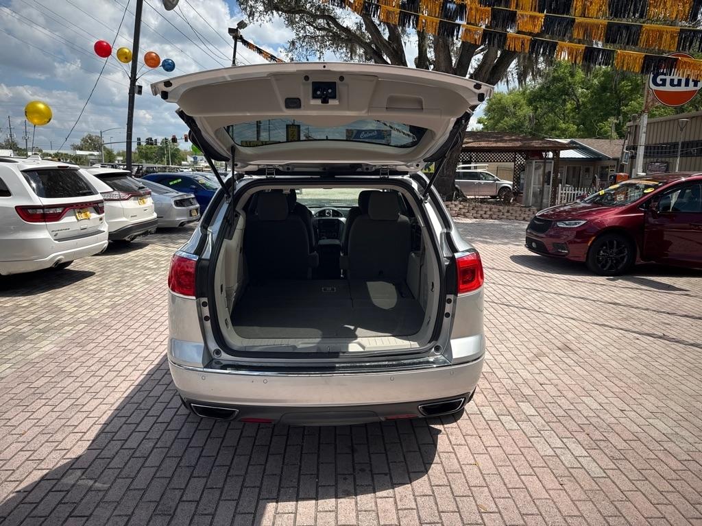 Buick Enclave FWD 4dr Convenience 2014