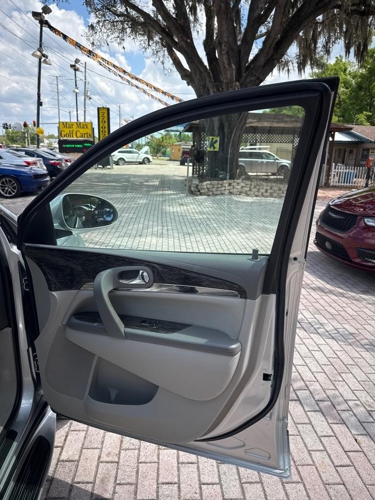 Buick Enclave FWD 4dr Convenience 2014