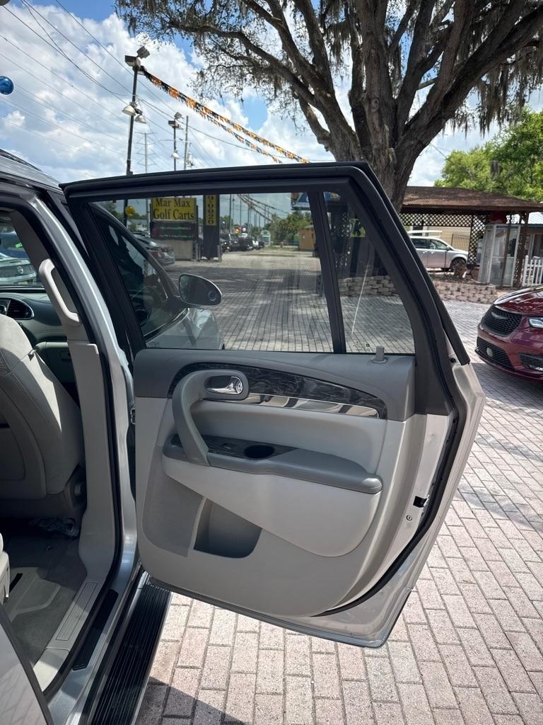 Buick Enclave FWD 4dr Convenience 2014