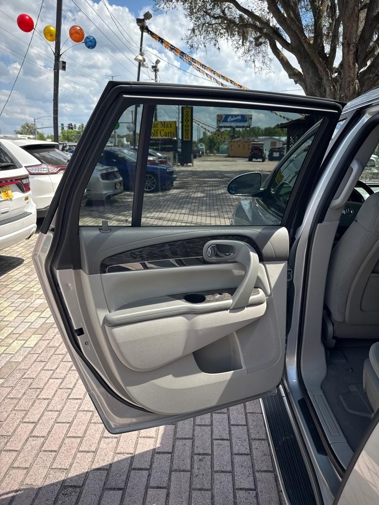 Buick Enclave FWD 4dr Convenience 2014