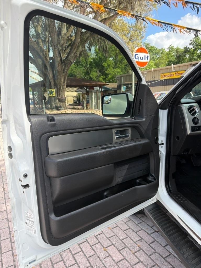 Ford F-150 2WD SuperCrew 145" King Ranch 2013