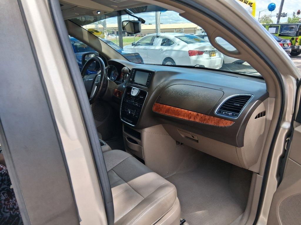 Chrysler Town & Country 4dr Wgn Touring 2015