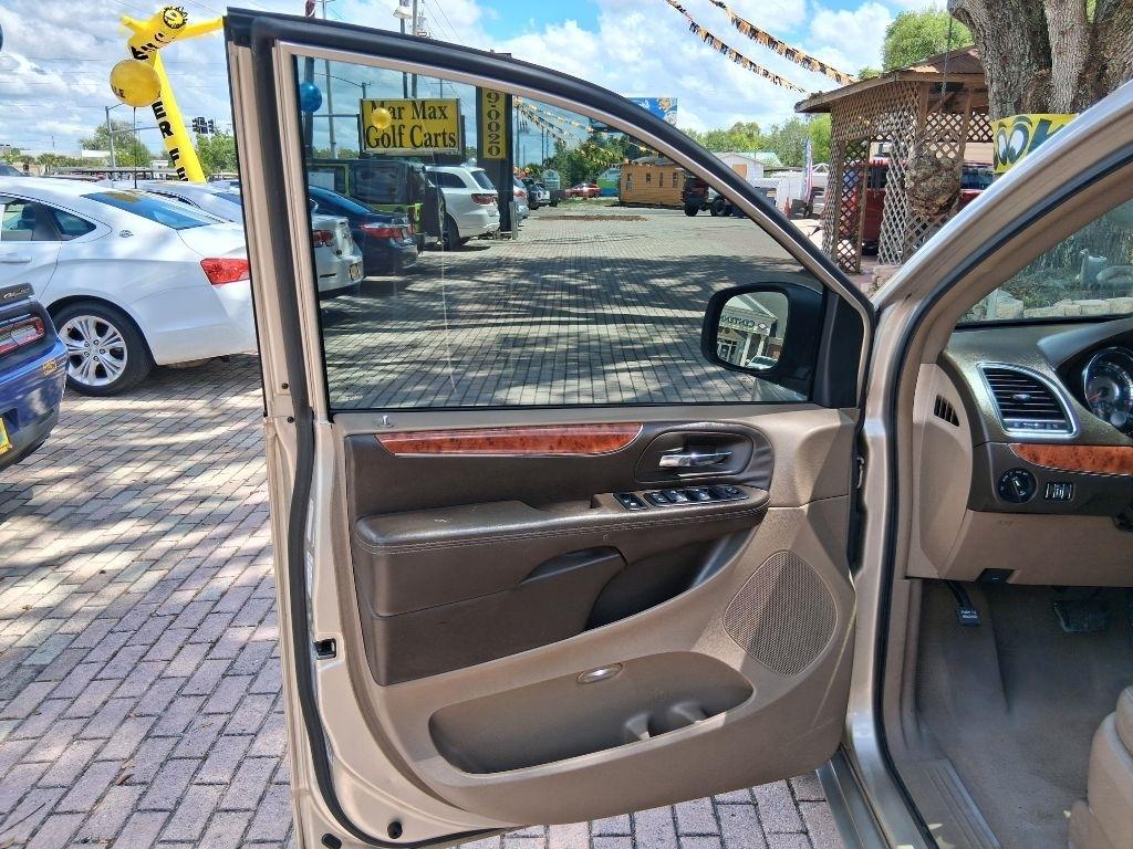 Chrysler Town & Country 4dr Wgn Touring 2015