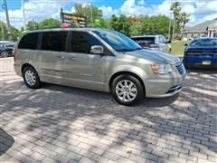 2015 Chrysler Town & Country 