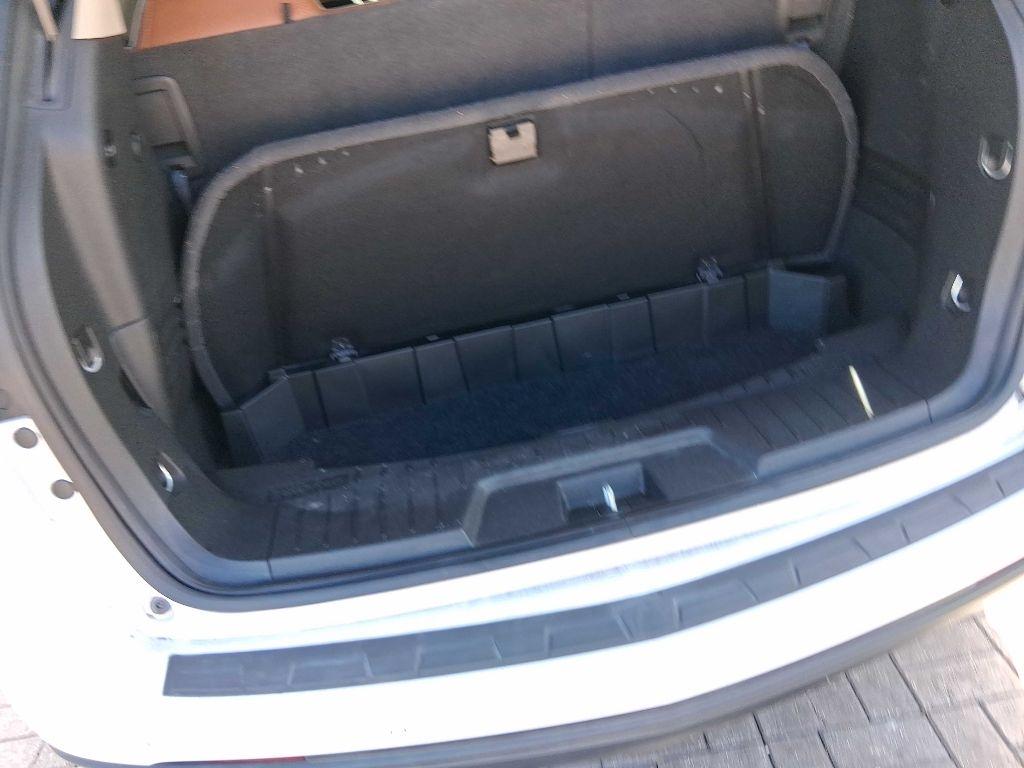 Chevrolet Traverse FWD 4dr LT w/2LT 2017