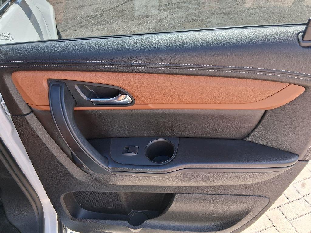 Chevrolet Traverse FWD 4dr LT w/2LT 2017