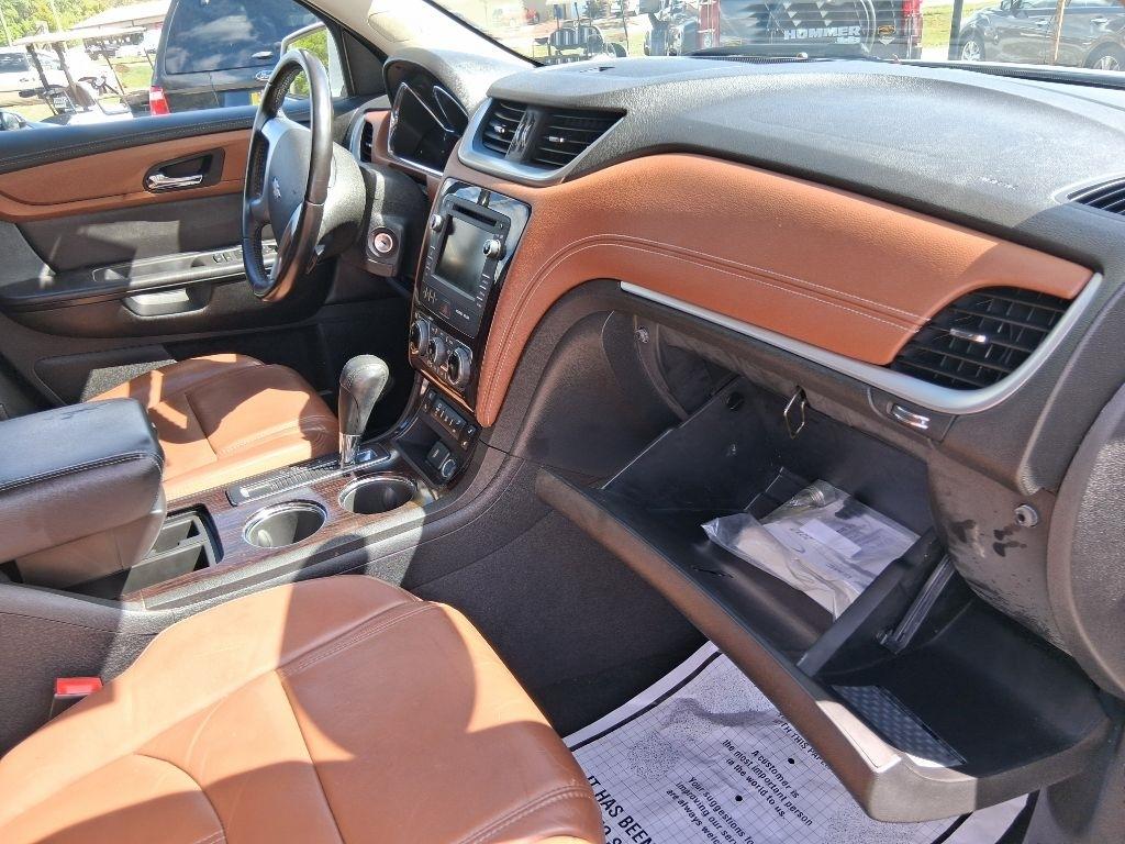 Chevrolet Traverse FWD 4dr LT w/2LT 2017