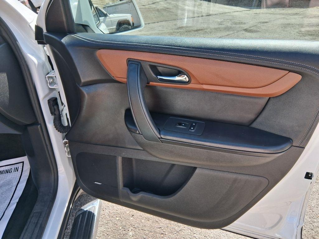 Chevrolet Traverse FWD 4dr LT w/2LT 2017