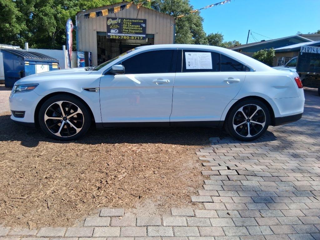 Ford Taurus 4dr Sdn SEL FWD 2016