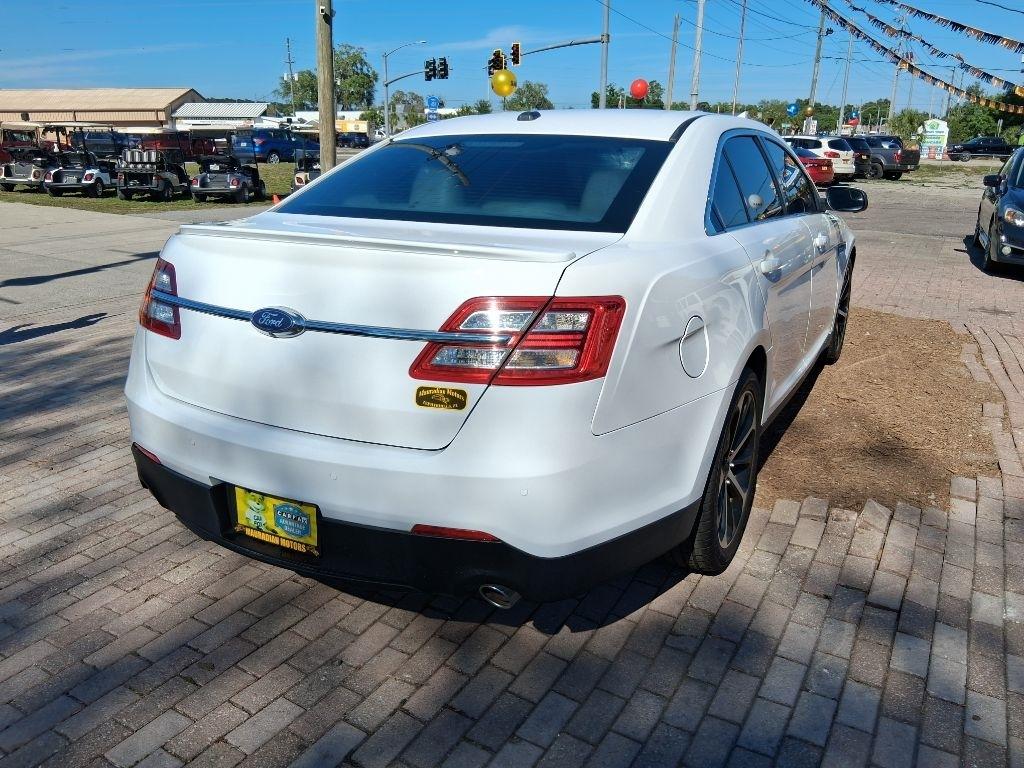 Ford Taurus 4dr Sdn SEL FWD 2016
