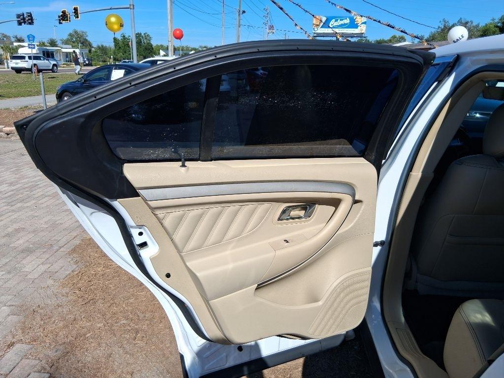 Ford Taurus 4dr Sdn SEL FWD 2016